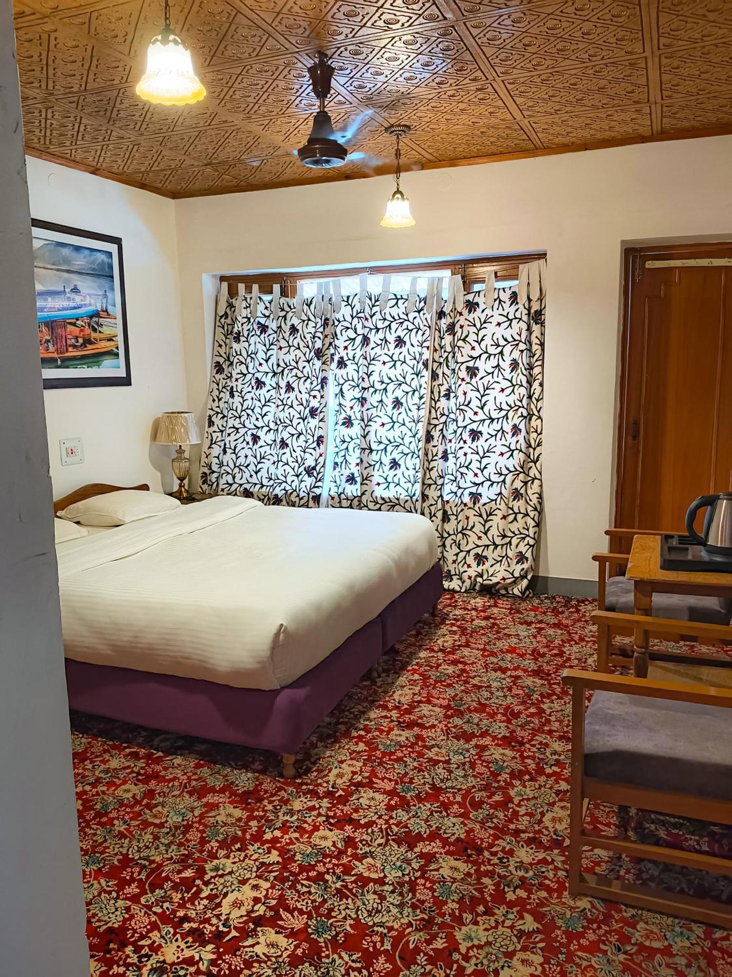Hotel Season Palace Srīnagar المظهر الخارجي الصورة